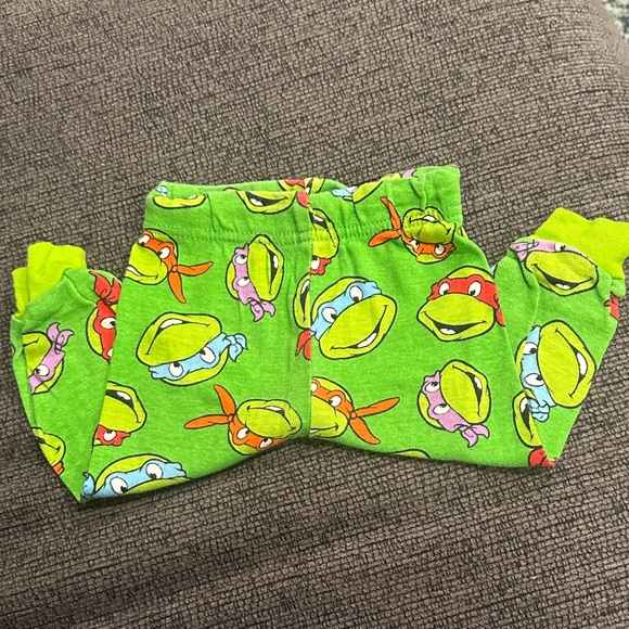 Ninja Turtle PJs - Picture 3 of 5